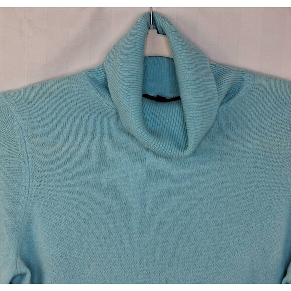 Cashmere Sweater Women's Size S Charter Club Luxury Light Blue Turtleneck - Picture 4 of 9